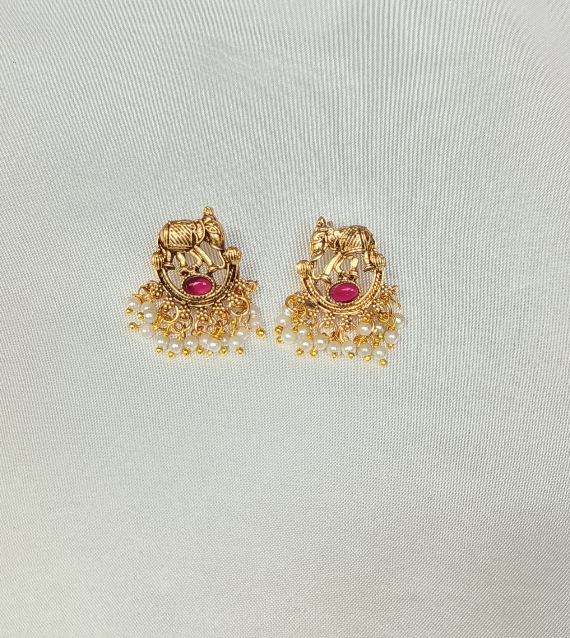 Traditional Antique Jewelry Elephant Pendant Necklace With Earring for Women & Girls. - Image 4