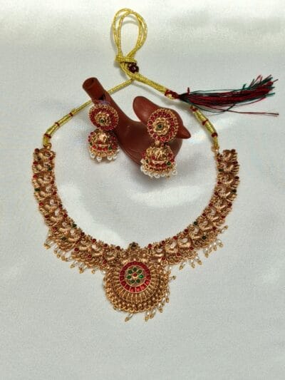 Traditional Antique Jewelry Set