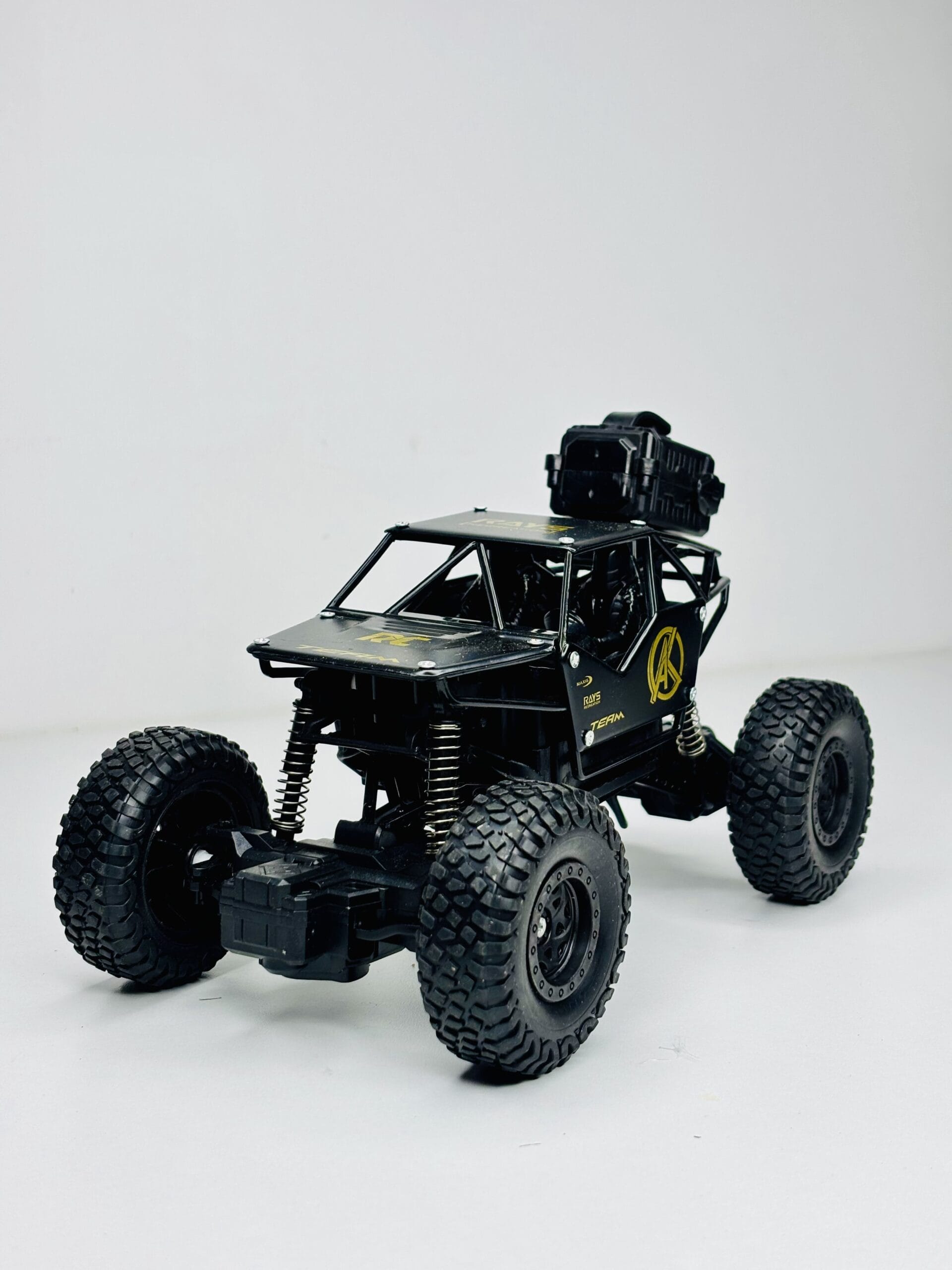 RC Rock Crawler Truck – 1:18 Scale Alloy Remote Control Off-Road Car for Kids - Image 2
