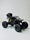 RC Rock Crawler Truck – 1:18 Scale Alloy Remote Control Off-Road Car for Kids