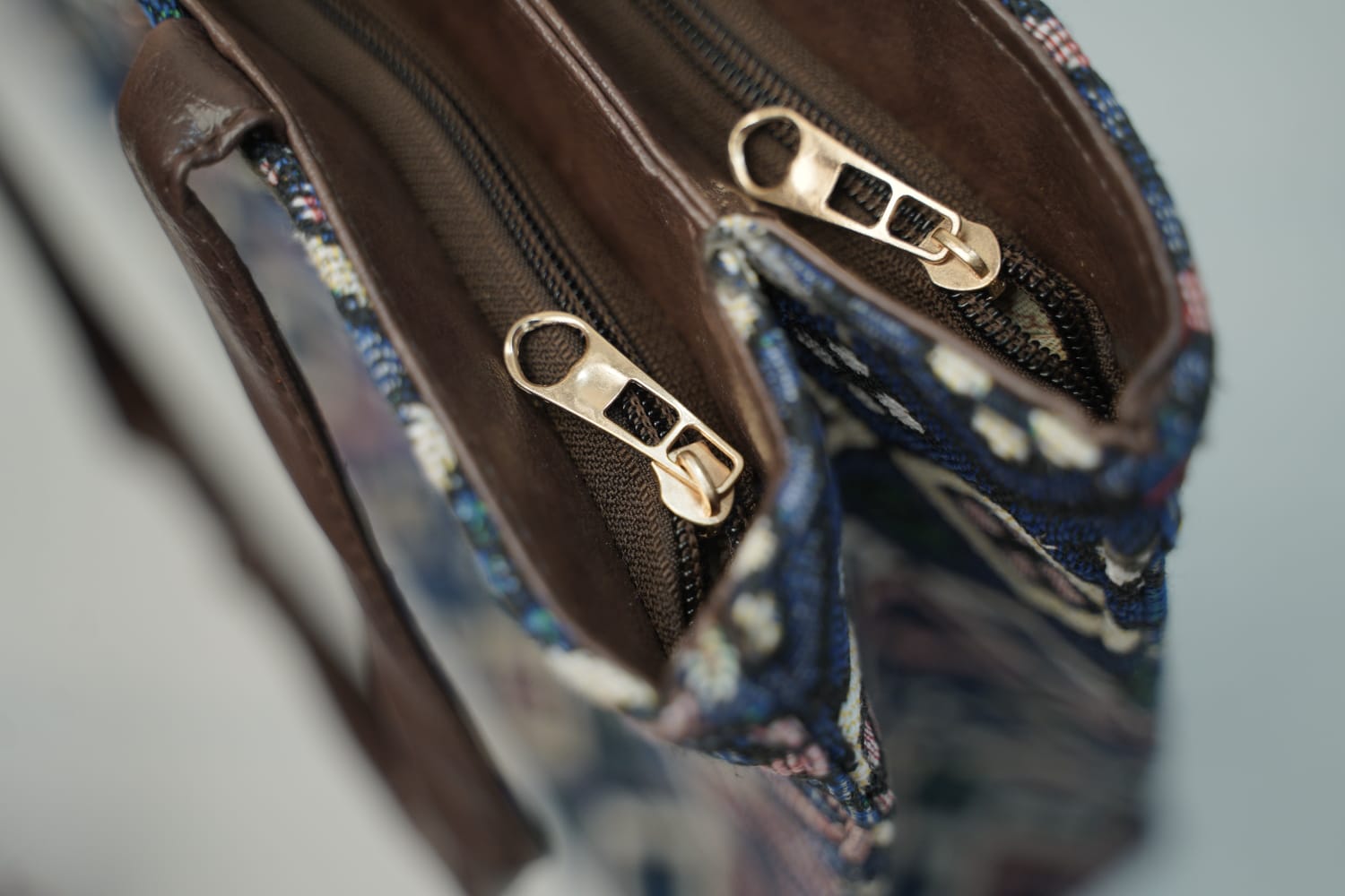 Shoulder Handbag Multi-Color Ethnic Print, - Image 3