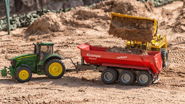 RC Construction Vehicle